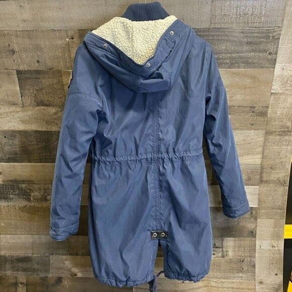 WOMENS NAVY BLUE ABERCROMBIE SHERPA FUR LINED PARKA JACKET M winter coat hood - Picture 10 of 12